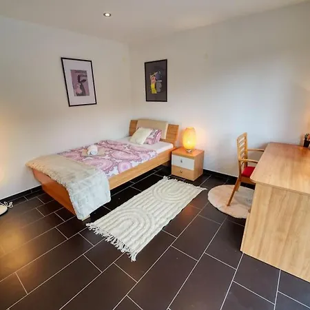 Appartement Spacious House With Sun Porch And Big Garden Grahovo